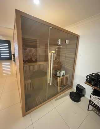 Bondi Indoor Sauna, Canadian hemlock construction